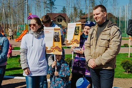 В каждой семье есть герой. Акция для жителей посёлков от "ФАКТ."